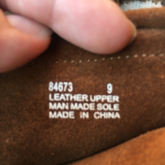 Minnetonka double fringe LEATHER boots - Picture 5 of 7